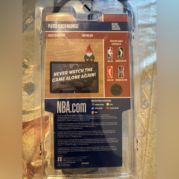 🏀🏀Forever Collectibles NBA Player Bench Warmerz🏀🏀Year 2013 vintage - Picture 7 of 7